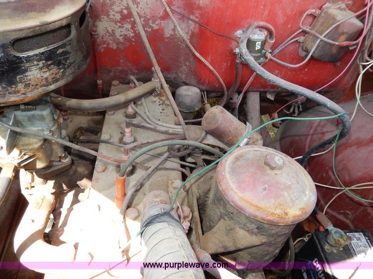 image for item H6866 1946 Studebaker M1528 pickup truck