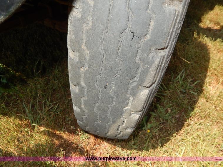 image for item H6866 1946 Studebaker M1528 pickup truck