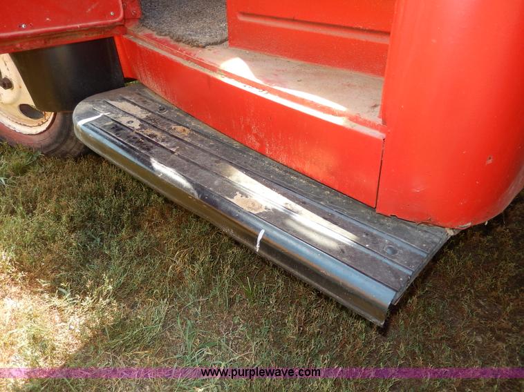 image for item H6866 1946 Studebaker M1528 pickup truck