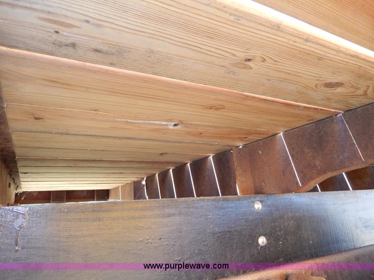 image for item H6866 1946 Studebaker M1528 pickup truck