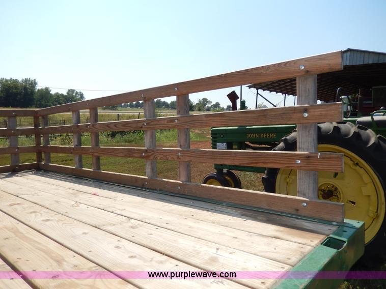 image for item H6866 1946 Studebaker M1528 pickup truck