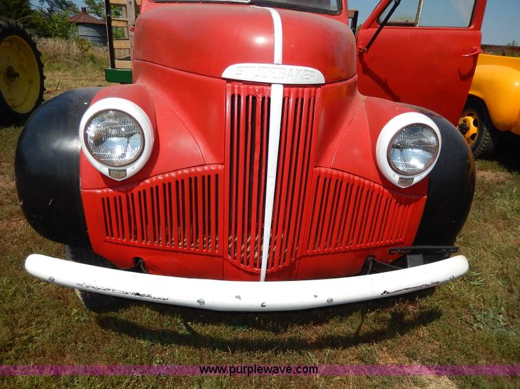 image for item H6866 1946 Studebaker M1528 pickup truck