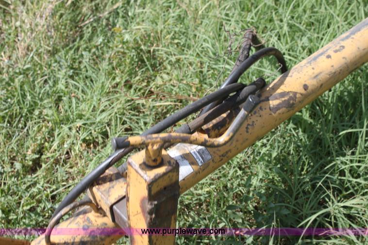 image for item H7337 Vermeer WR24 hay rake