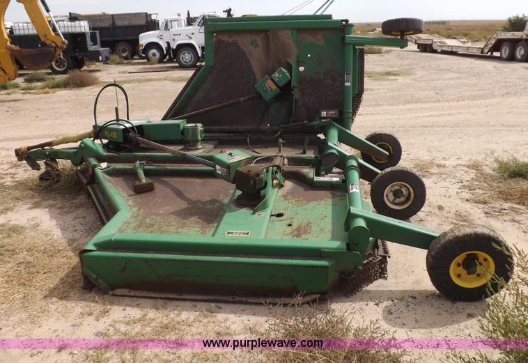 image for item I8442 John Deere 1518 15' rotary mower