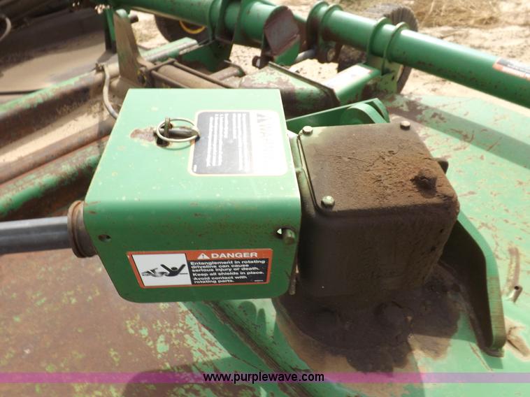 image for item I8442 John Deere 1518 15' rotary mower