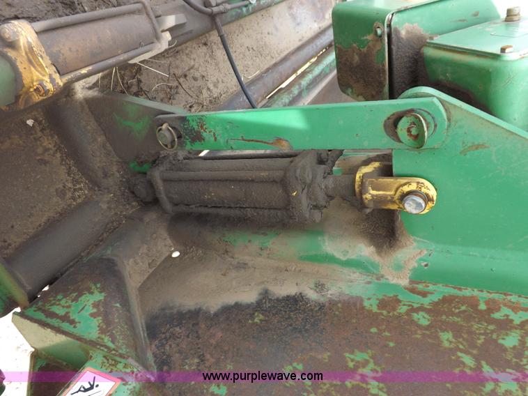 image for item I8442 John Deere 1518 15' rotary mower