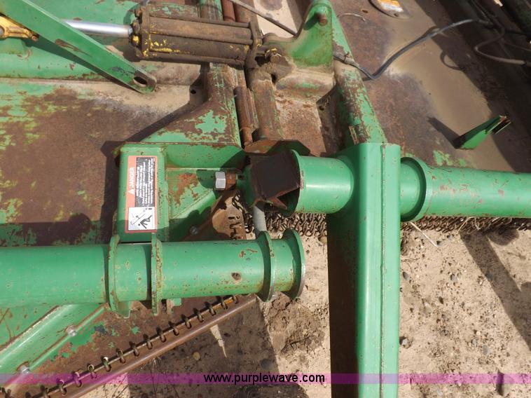 image for item I8442 John Deere 1518 15' rotary mower