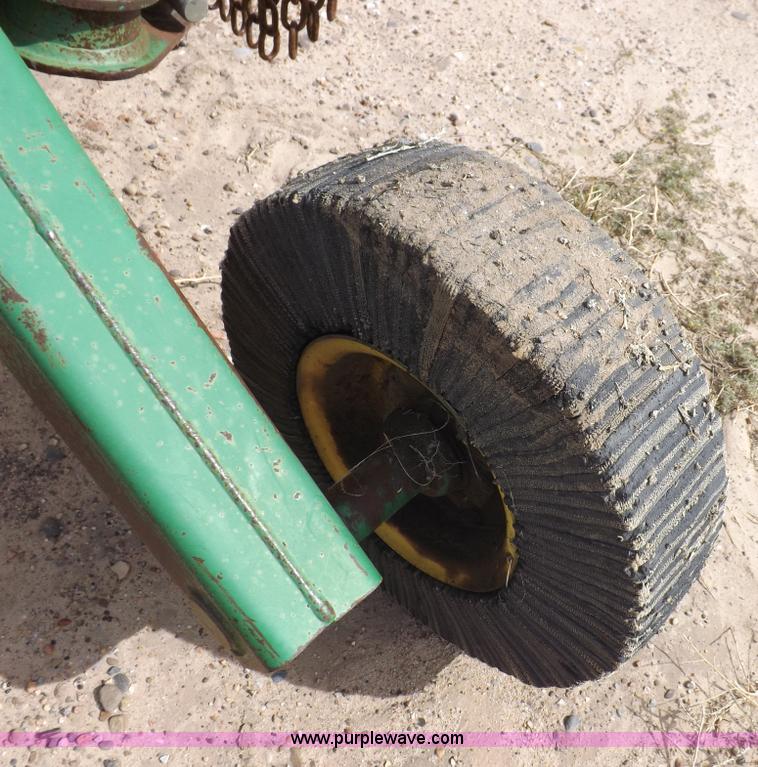 image for item I8442 John Deere 1518 15' rotary mower