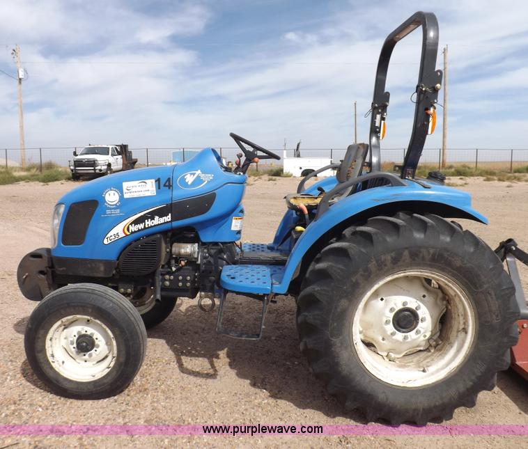 image for item I8445 New Holland TC35A tractor