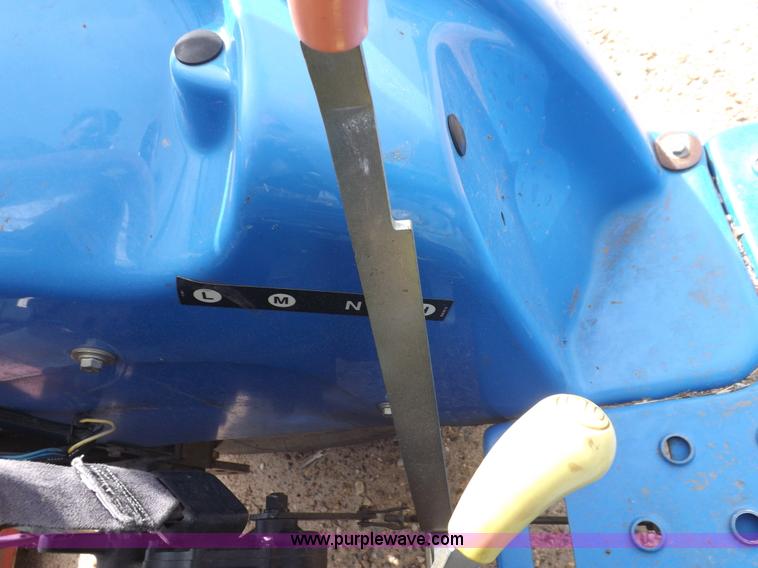 image for item I8445 New Holland TC35A tractor