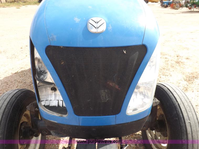 image for item I8445 New Holland TC35A tractor