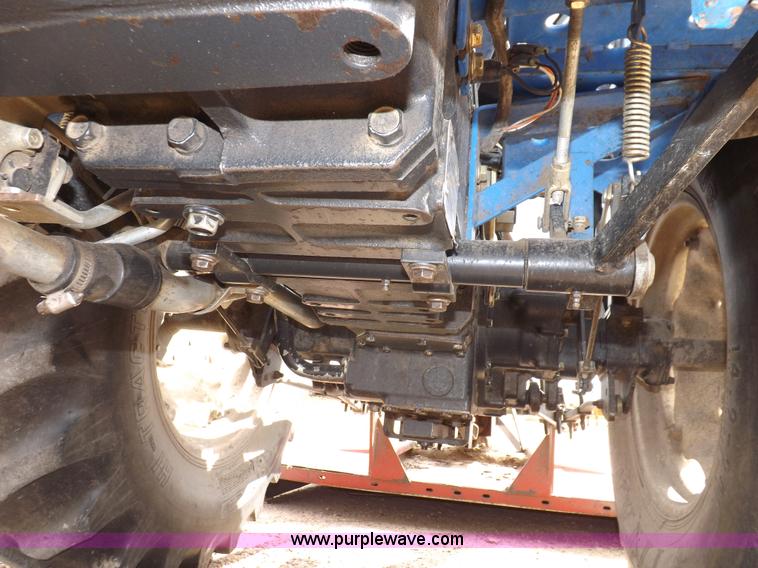 image for item I8445 New Holland TC35A tractor