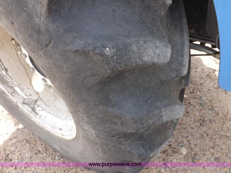 image for item I8445 New Holland TC35A tractor