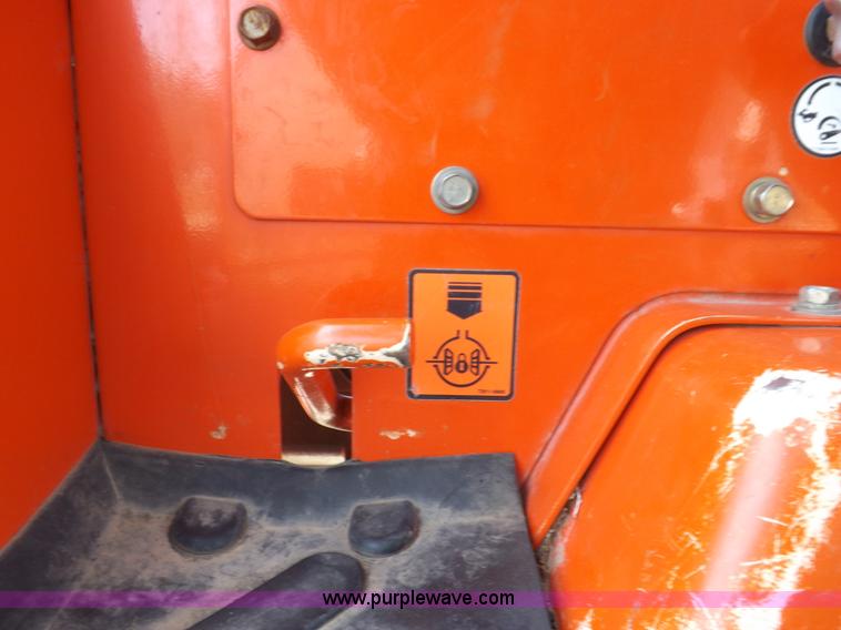 image for item I8447 Kioti DK35 MFWD tractor