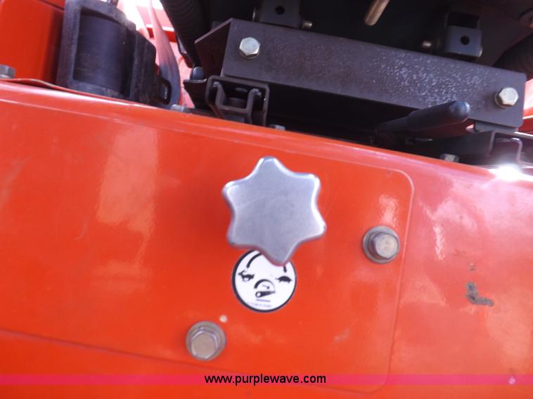 image for item I8447 Kioti DK35 MFWD tractor