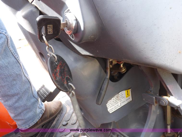 image for item I8447 Kioti DK35 MFWD tractor