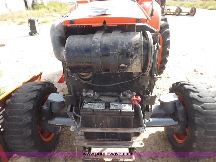 image for item I8447 Kioti DK35 MFWD tractor