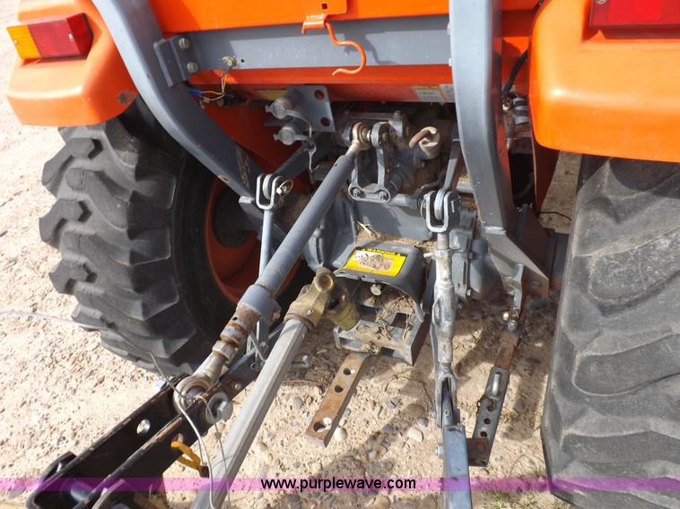 image for item I8447 Kioti DK35 MFWD tractor