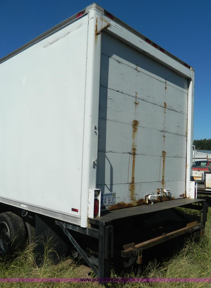 image for item AD9963 1999 Ford F550 box truck