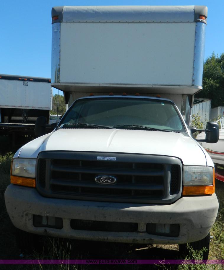 image for item AD9963 1999 Ford F550 box truck