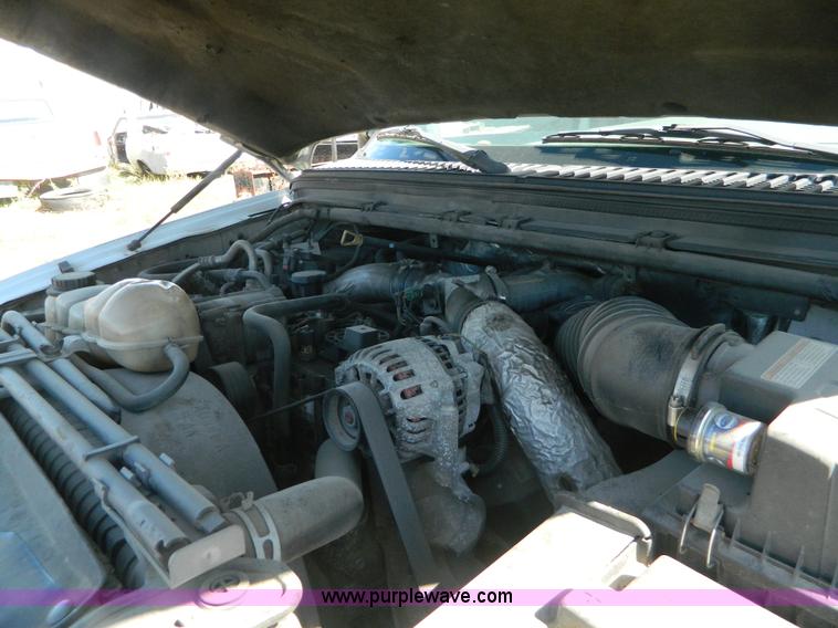 image for item AD9963 1999 Ford F550 box truck