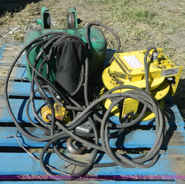 image for item AD9966 P & H spectrum