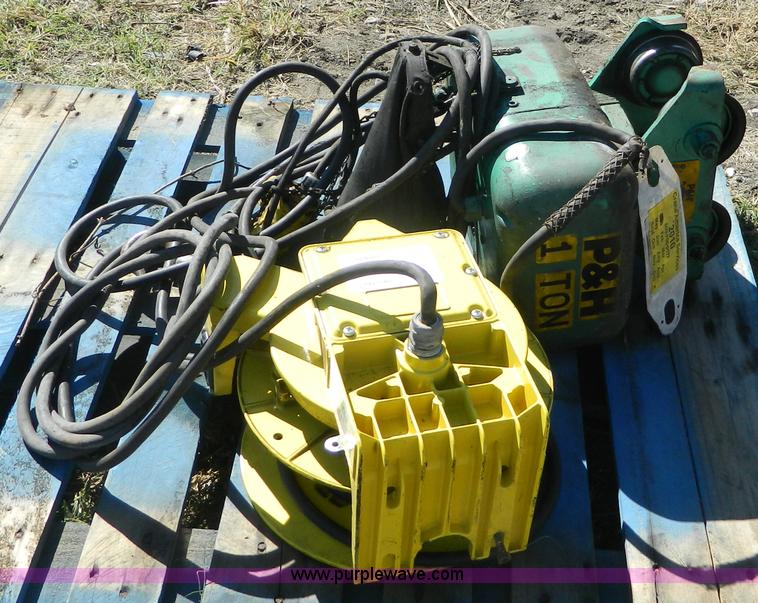 image for item AD9966 P & H spectrum