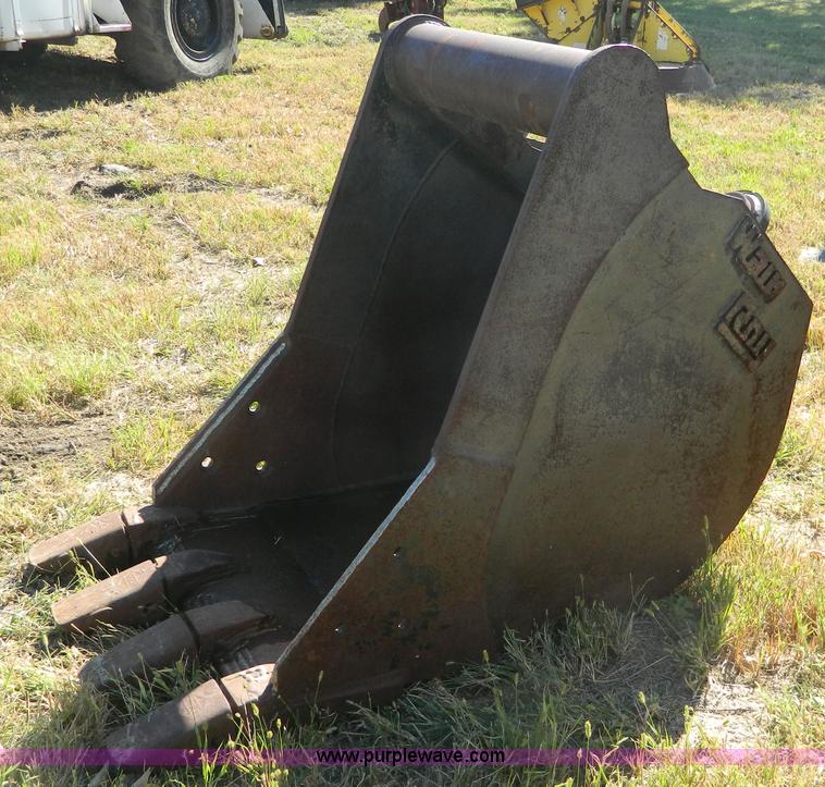 WainRoy 30" backhoe bucket in Glasco, KS Item AD9969 sold Purple Wave