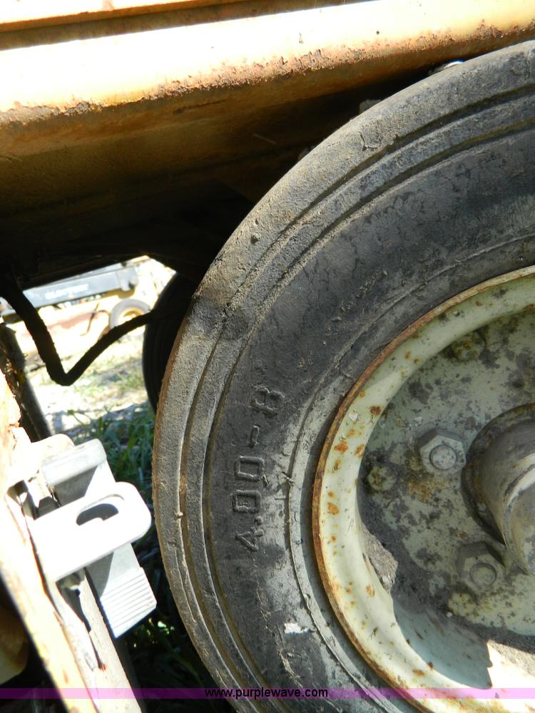 image for item AD9979 Yale SP-16-30 scissor lift