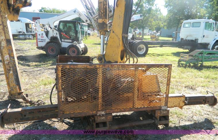 image for item AD9981 Dunbar knuckle boom