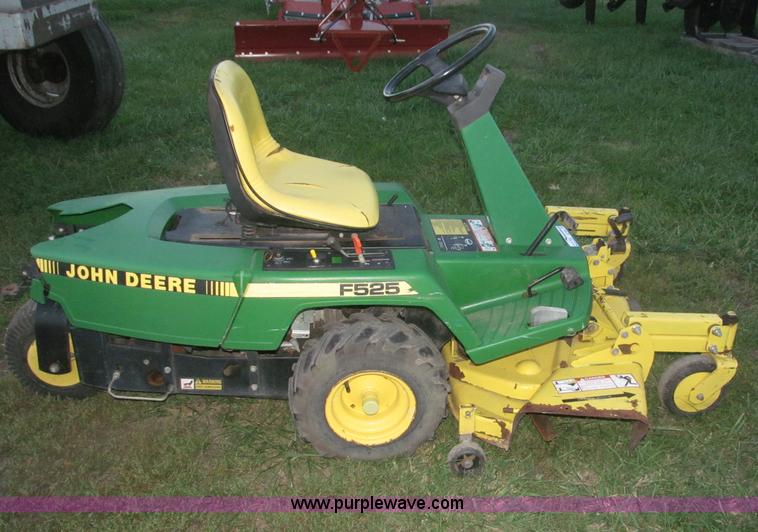 image for item AE9443 John Deere F525 lawn mower