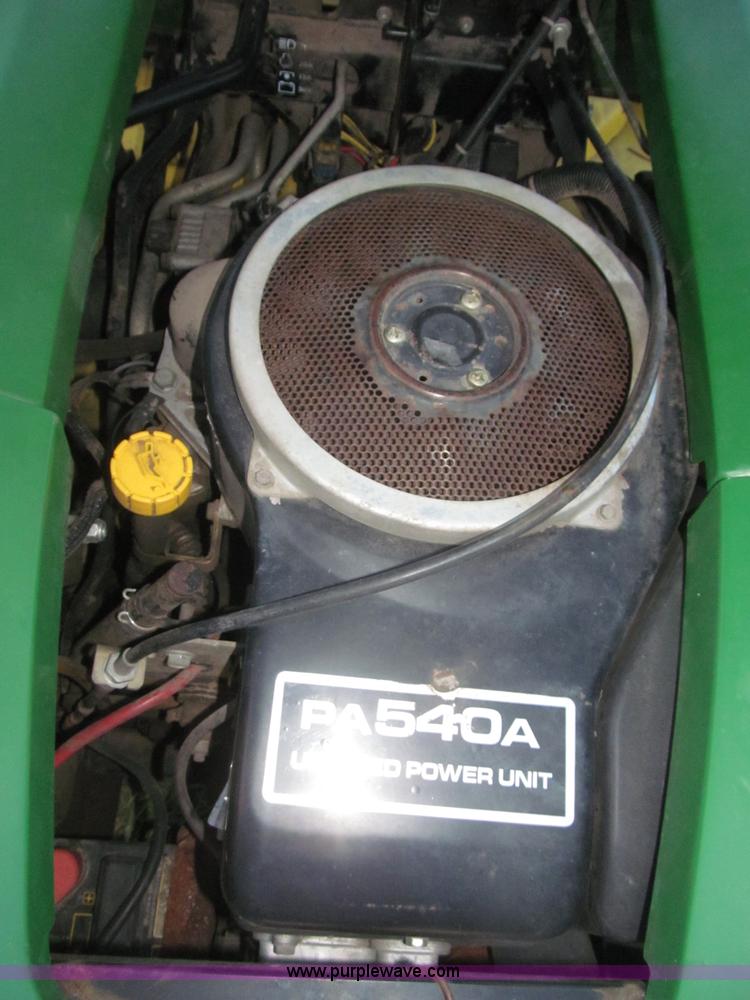 image for item AE9443 John Deere F525 lawn mower