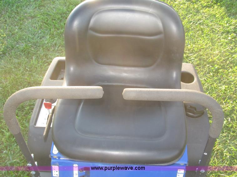 image for item AE9446 2012 Dixon Speed ZTR30 lawn mower