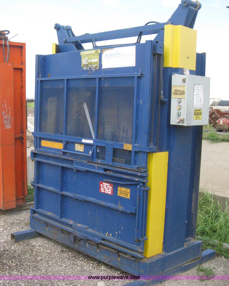 image for item AN9670 Ver-tech M60MD industrial baler