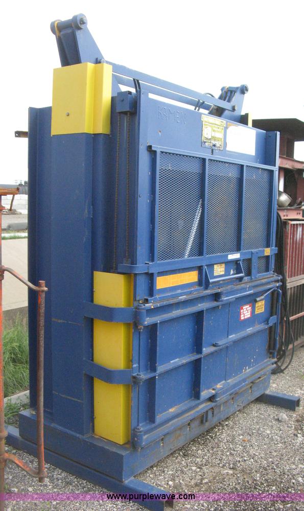 image for item AN9670 Ver-tech M60MD industrial baler