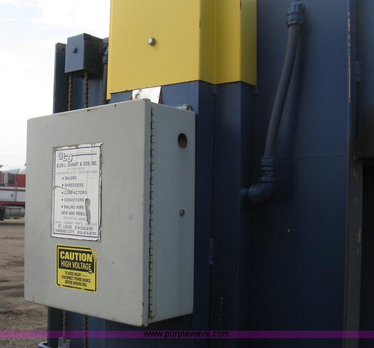 image for item AN9670 Ver-tech M60MD industrial baler