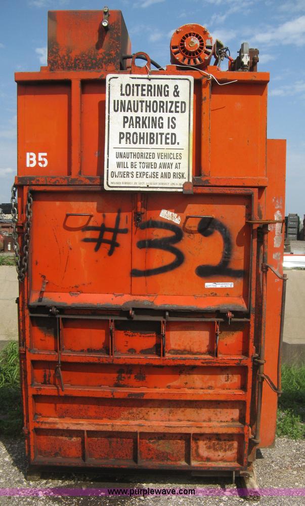 image for item AN9671 Force Engineering 20VB48-A industrial baler