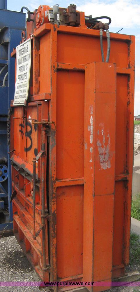 image for item AN9671 Force Engineering 20VB48-A industrial baler