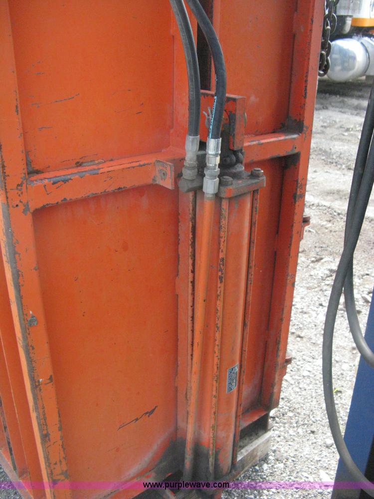 image for item AN9671 Force Engineering 20VB48-A industrial baler