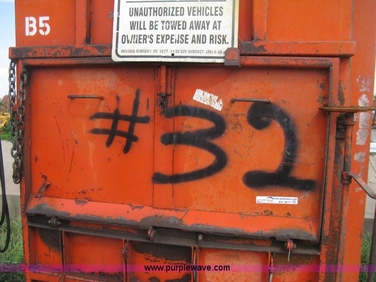 image for item AN9671 Force Engineering 20VB48-A industrial baler