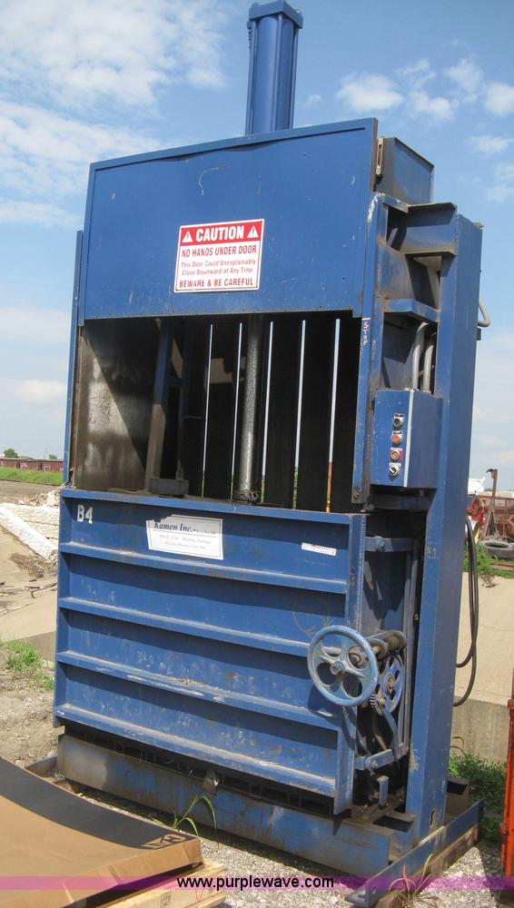 image for item AN9672 Industrial baler