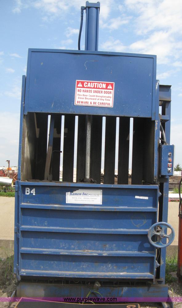 image for item AN9672 Industrial baler