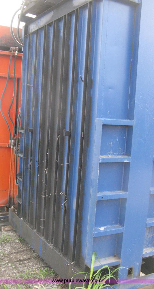 image for item AN9672 Industrial baler