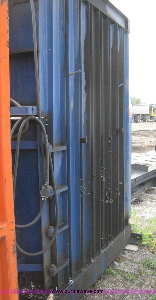 image for item AN9672 Industrial baler