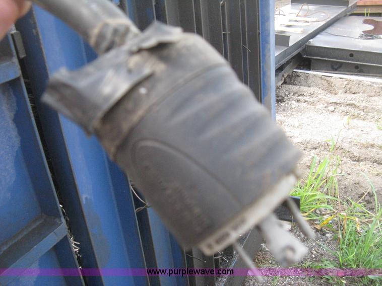 image for item AN9672 Industrial baler