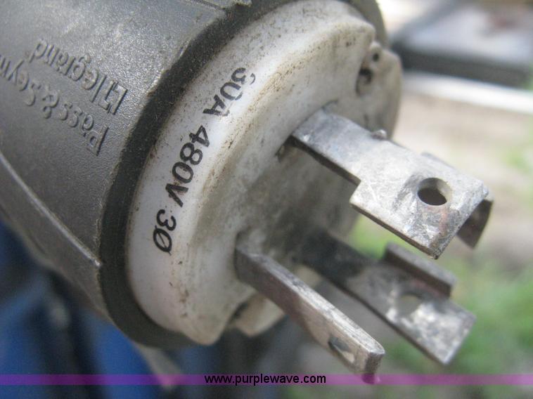 image for item AN9672 Industrial baler