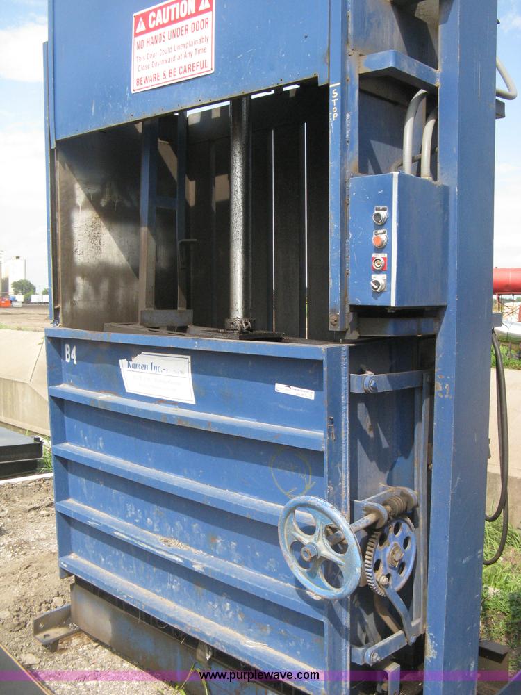 image for item AN9672 Industrial baler