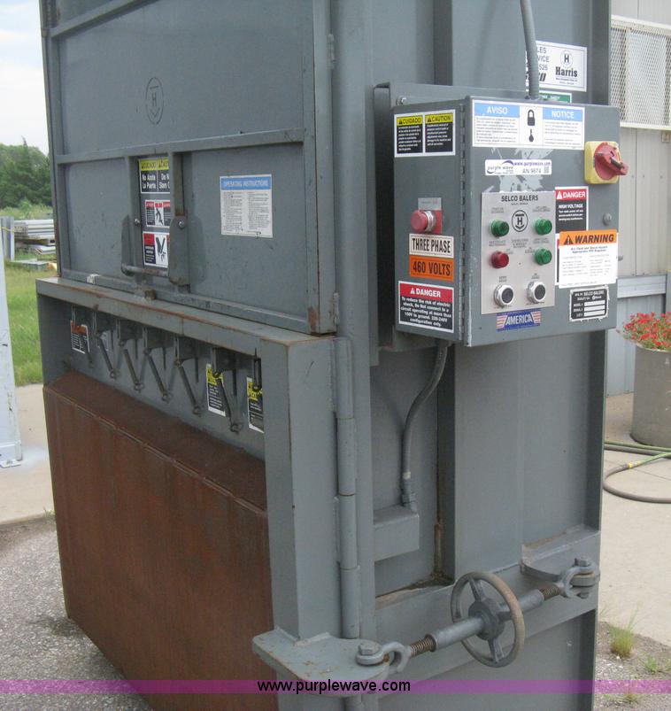 image for item AN9674 Selco V5-HD industrial baler