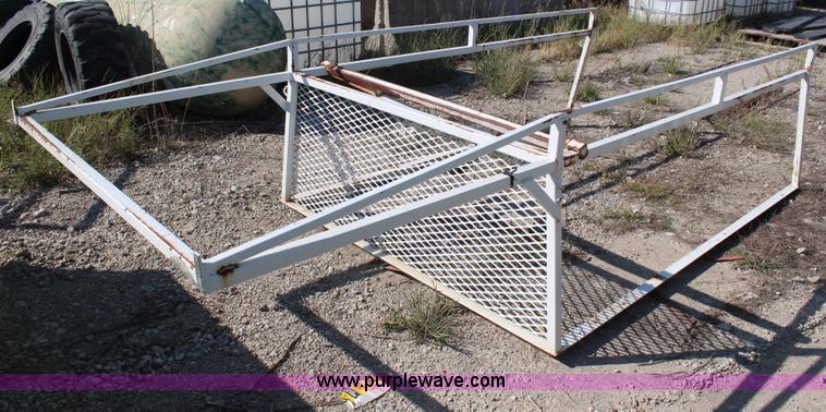 image for item AU9361 Pickup truck bed ladder rack