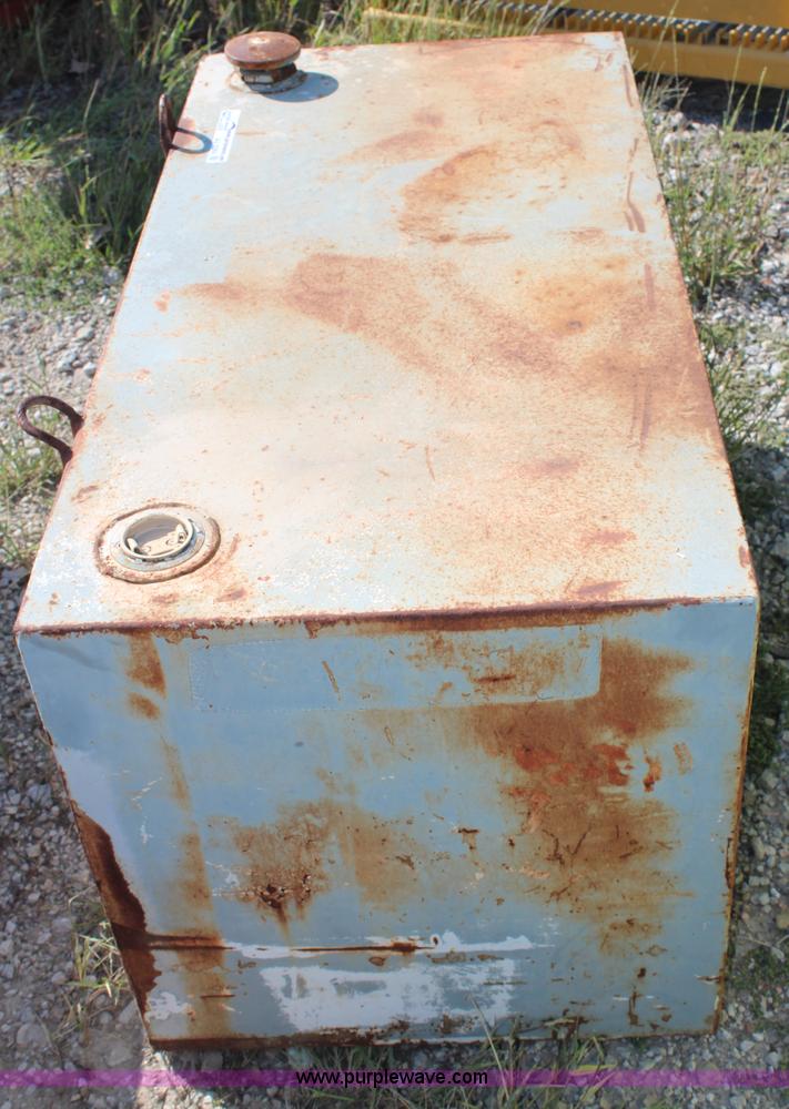 image for item AU9369 100 gallon fuel tank
